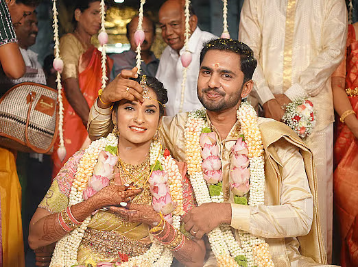 Young bride dies by suicide over ₹70 lakh dowry demand. Husband, in-laws arrested!
