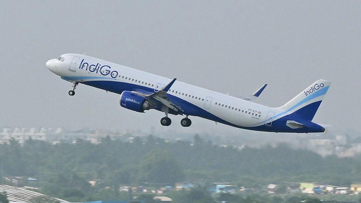 IndiGo flight makes mid‑Air U‑Turn!