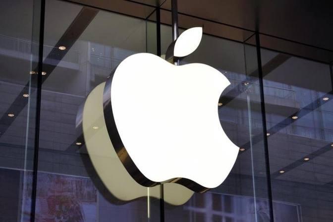 Engineer quits Apple to join Meta for ₹17.12 crore package!