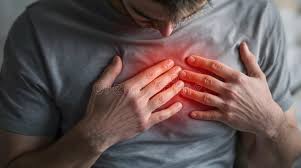 This one subtle symptom could mean you're having a silent heart attack, doctors warn!