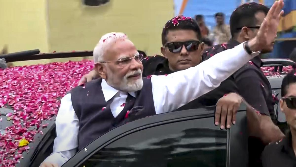 PM Modi launches ₹34,200 Crore development push in Bhavnagar!