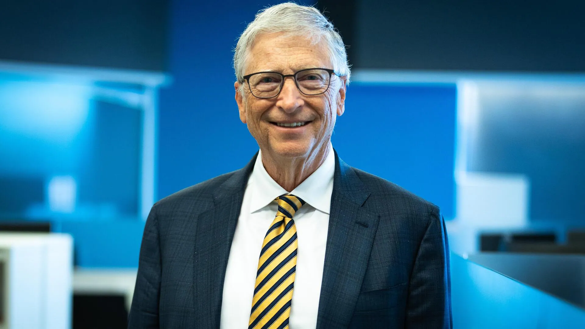 Bill Gates starts every day with this viral game!
