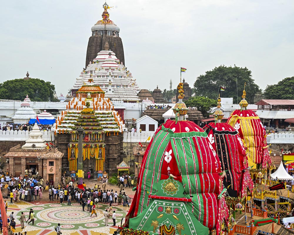 Lakhs gather as Rath yatra 2025 kicks off!