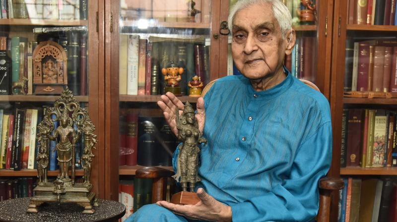 99-Year-Old Guards 2 000 priceless Artifacts in Hyderabad Home!