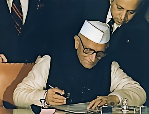 Who was India's First Non-Congress Prime Minister?