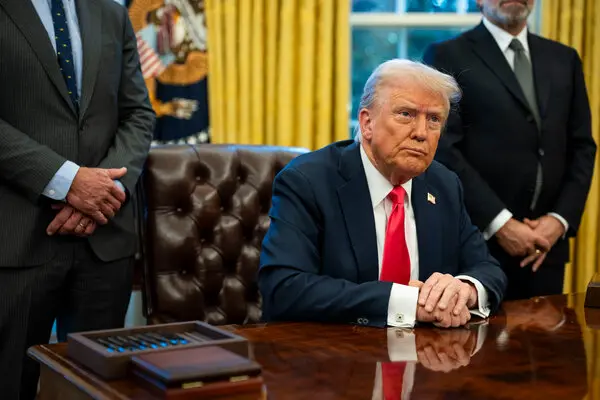 Buy U.S. Citizenship for $5 Million? Trump’s ‘Gold Card’ for Immigrants!