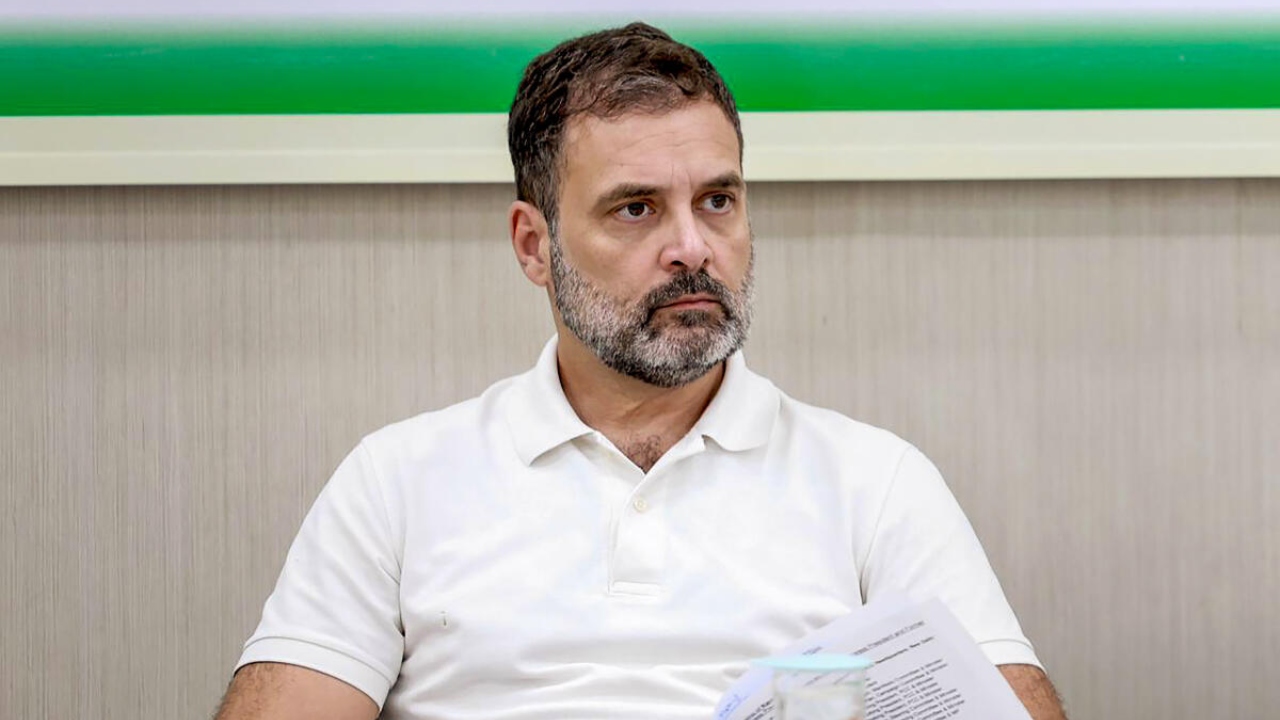 Rahul Gandhi slams PM: "Modi is scared of Trump, Not Standing Up for India!"