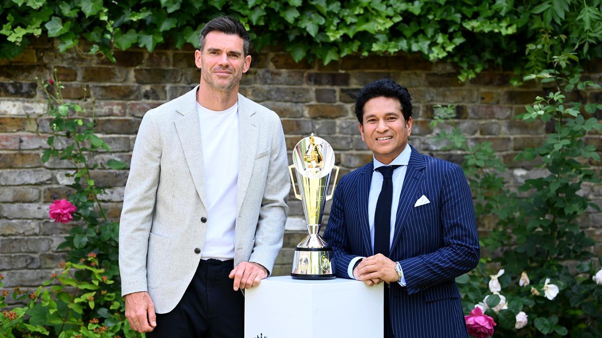 Tendulkar speaks out:  I don t play for opinions! 