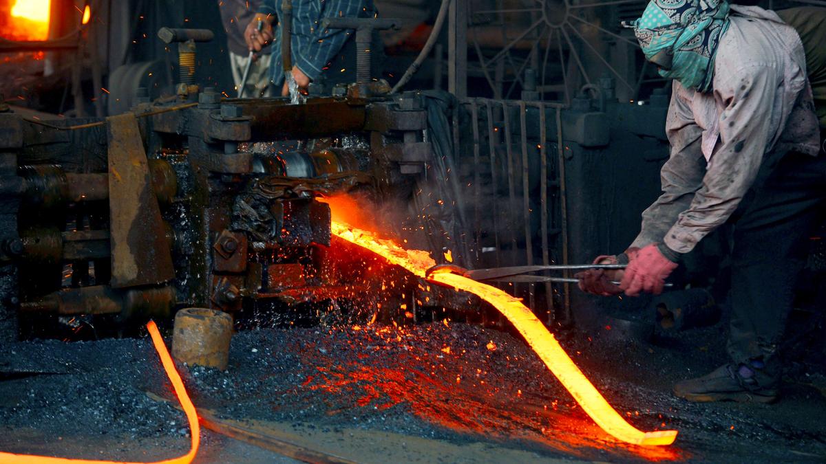 Pakistan signs deal with Russia to revive Karachi steel mills!