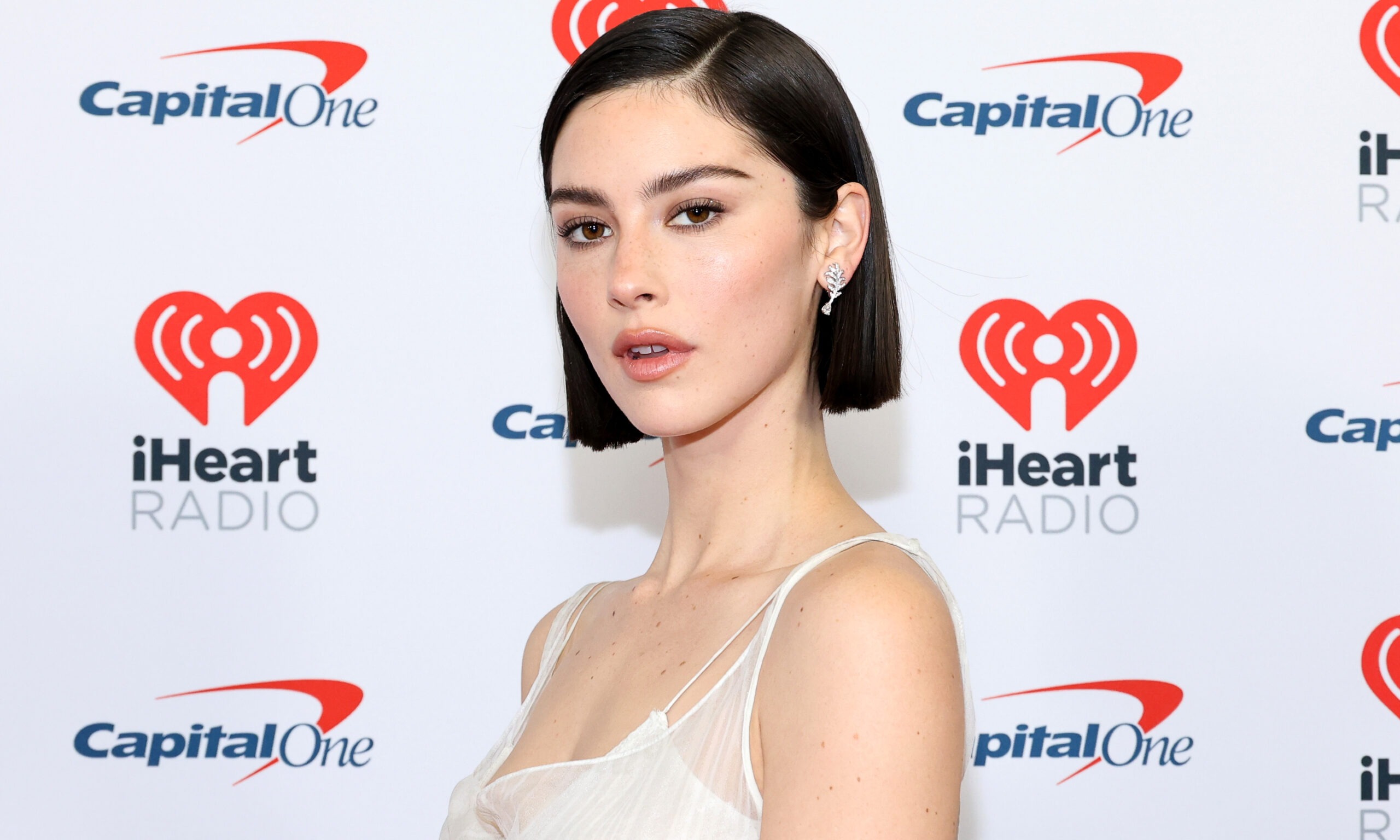 2025’s must-try hair looks from bobs to blowouts!