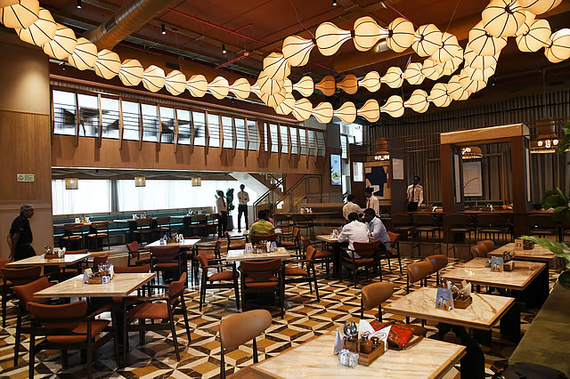 India’s LARGEST tea café just opened in Hyderabad  you won’t believe the size!