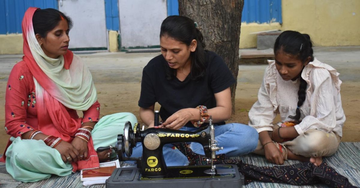 How a Delhi Tailoring Centre is Empowering 200+ Women?