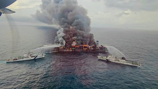 Burning ship, Drenched hopes: How rain is delaying a race against time off Kerala coast?
