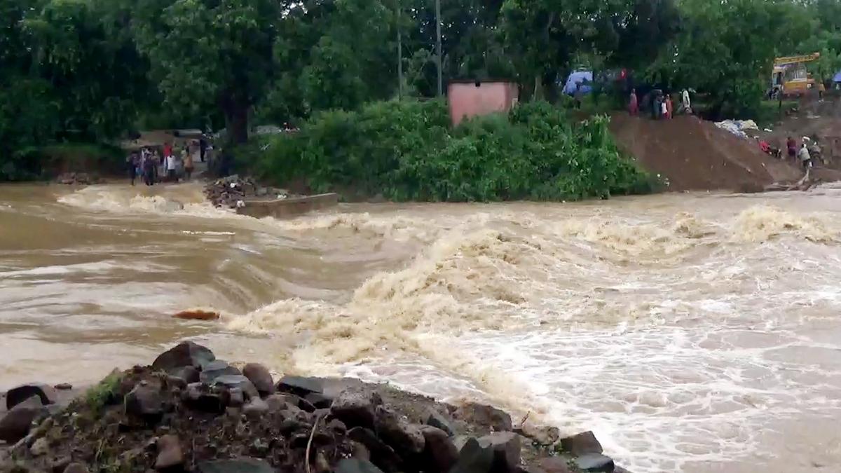 Odisha flood crisis: Balasore, Mayurbhanj residents evacuated!