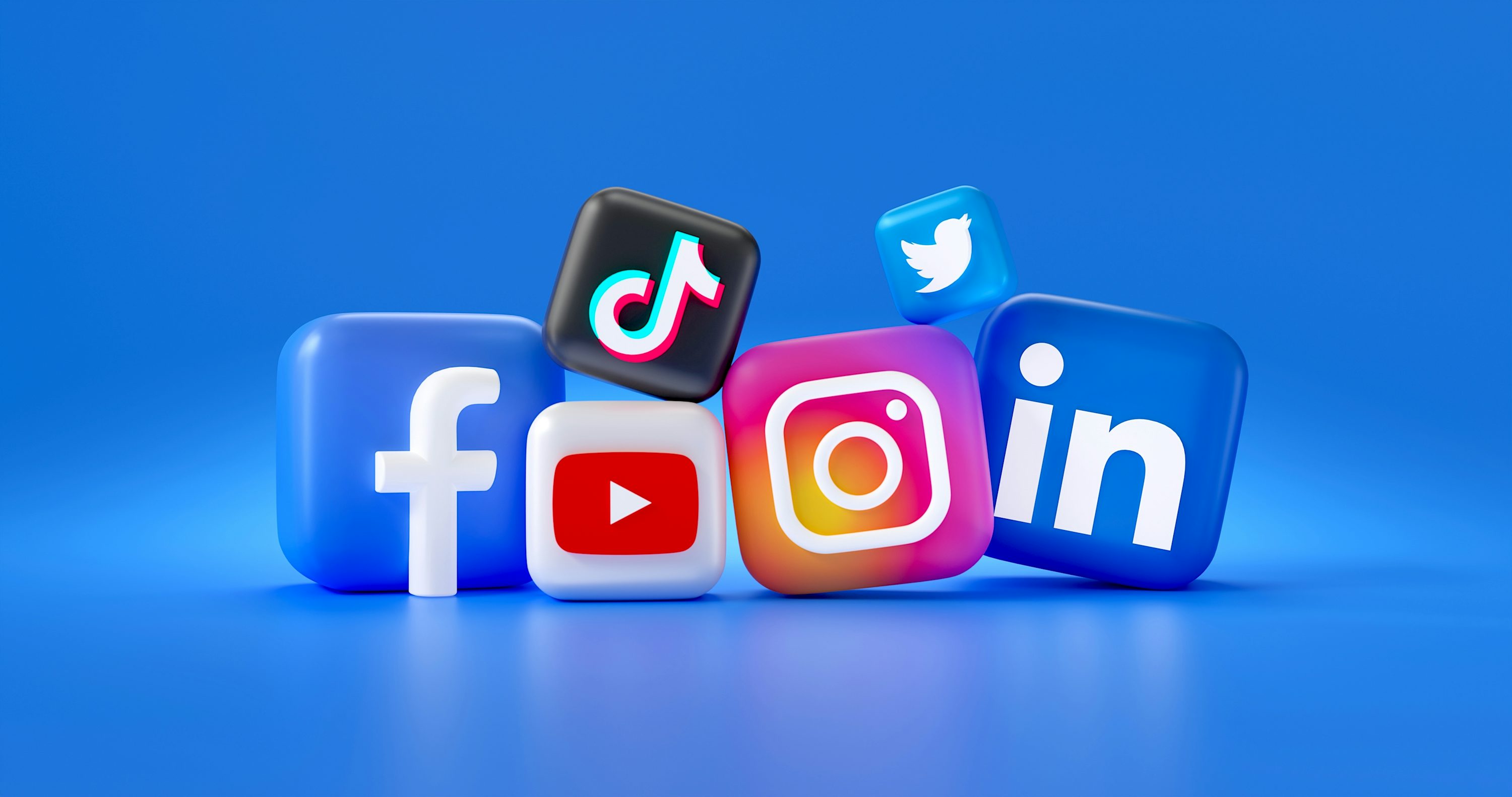 Why Gen Z says Social Media feels like a trap in the Cringe era!