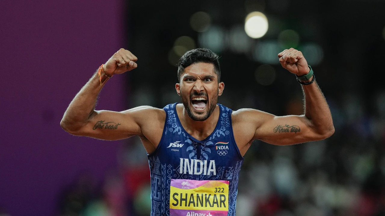This Indian athlete just broke the decathlon record... again!