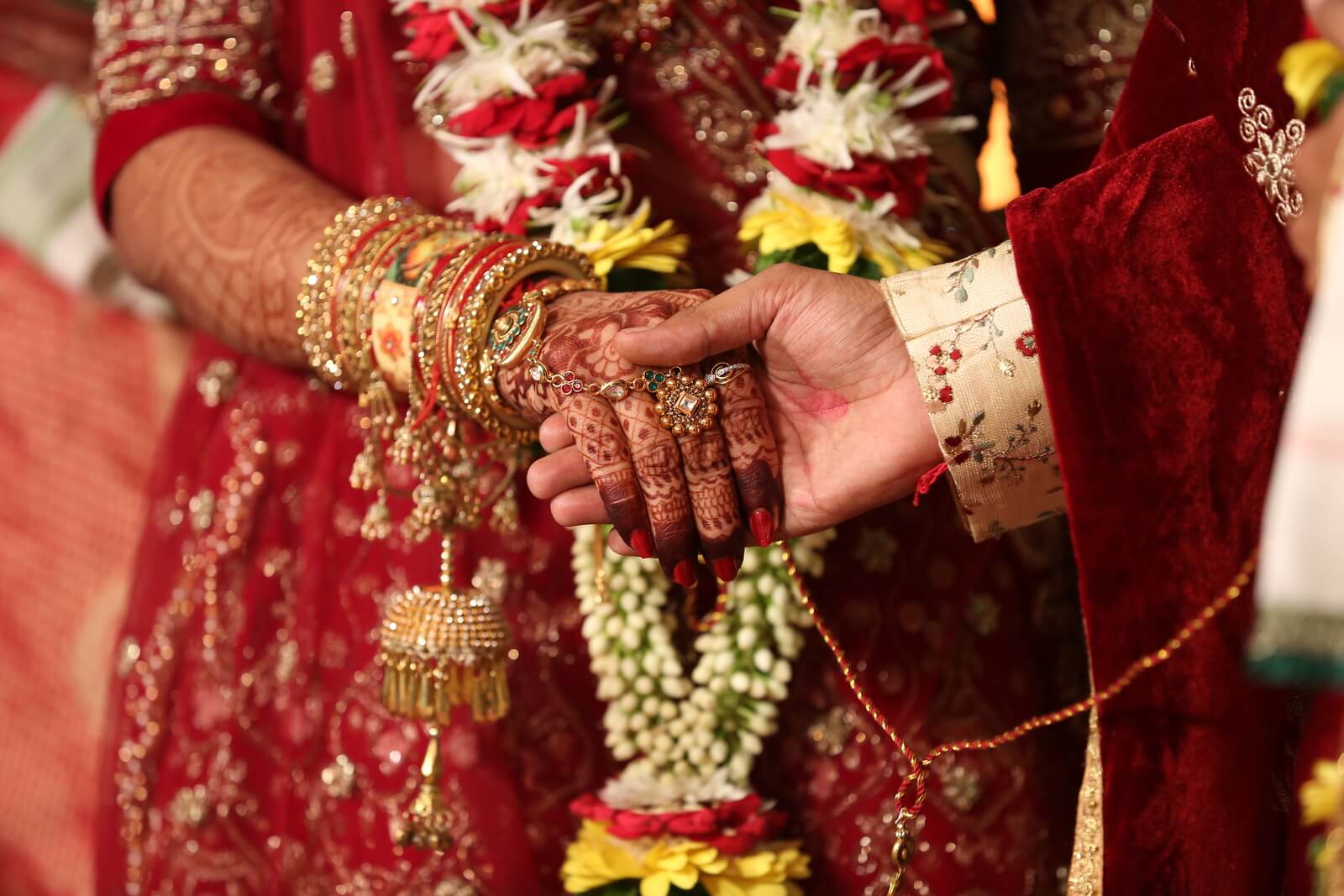 Why Couples Worldwide Are Obsessed With This Ancient Indian Love Ritual…!