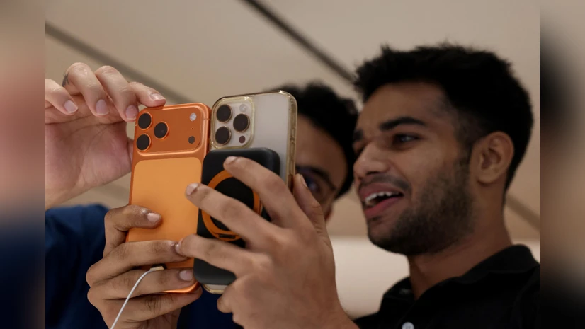India goes wild for iPhone 17 - Blinkit, Instamart promise 10-minute deliveries!