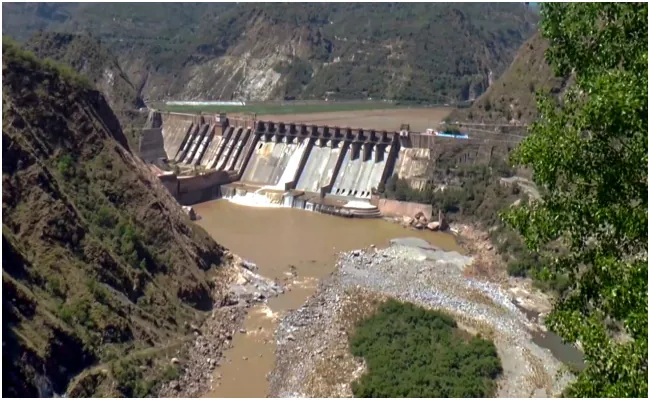 Pakistan sends 4 urgent letters to India amid Indus waters treaty crisis!