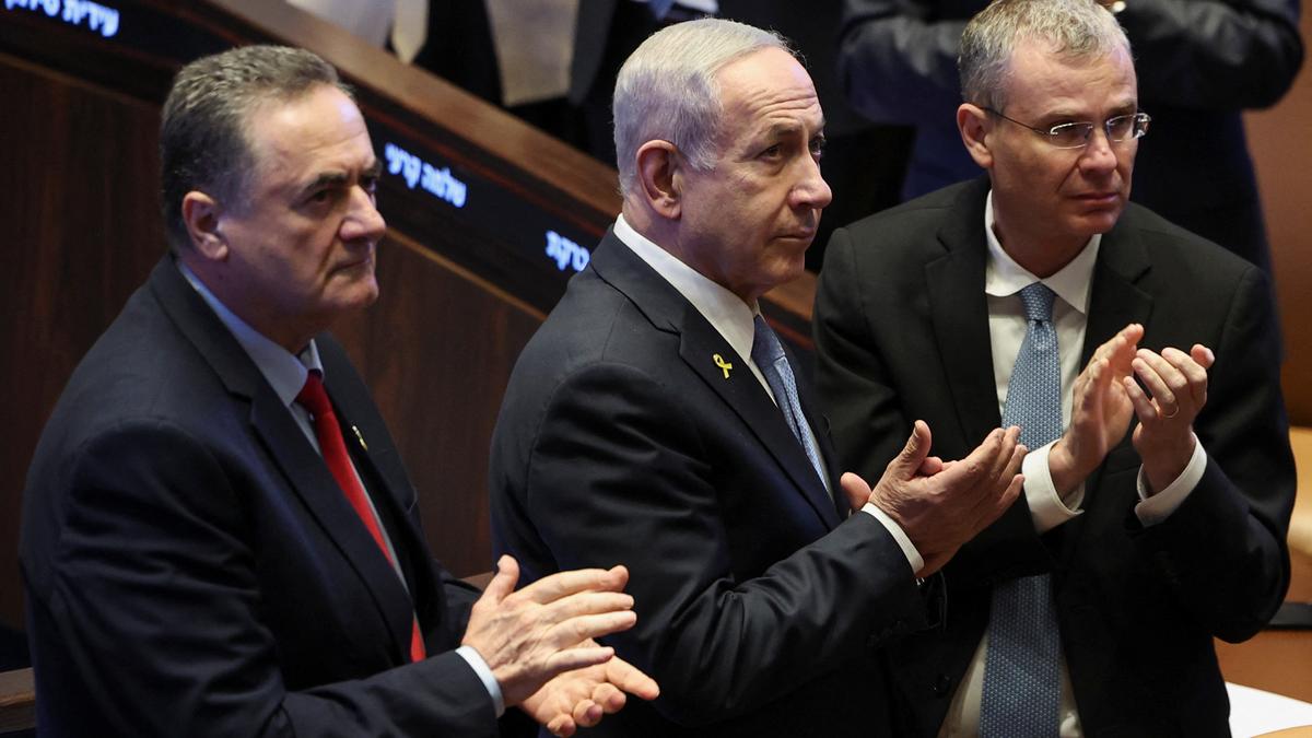 "Khamenei can't survive this War"-Israel's bold threat!