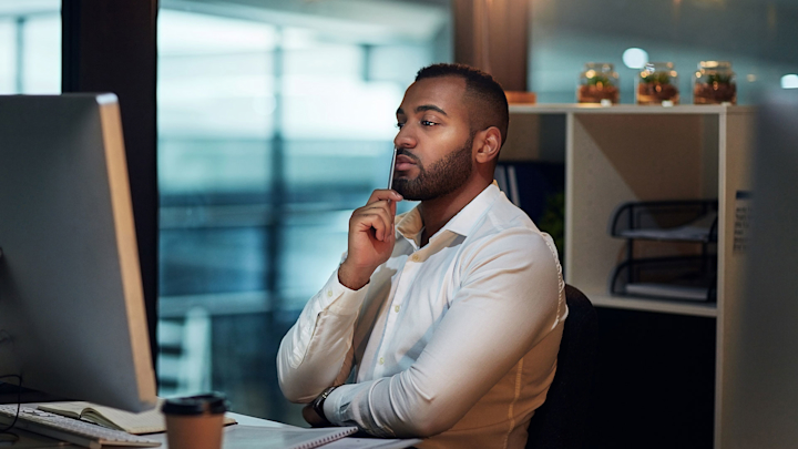 7 career moves that make employers notice you instantly!