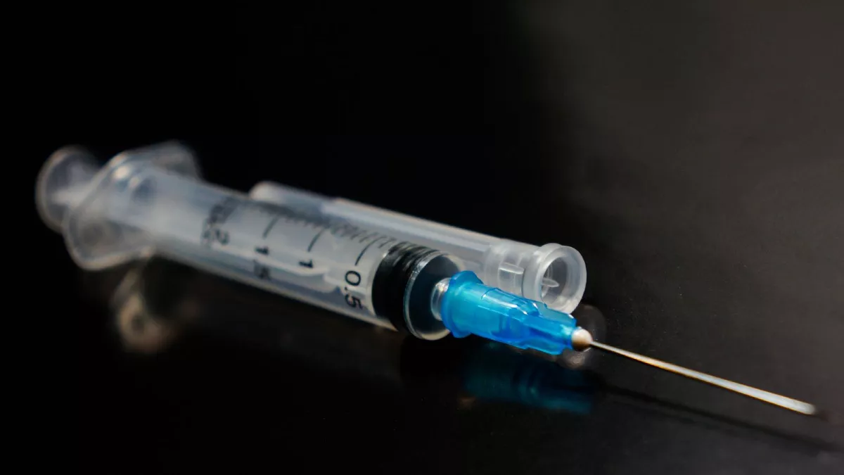 Syringe terror at french music festival - 145 victims, 12 arrested!