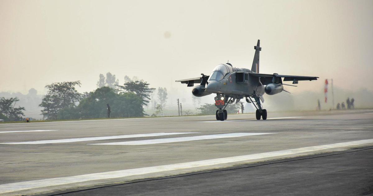 IAF confirms both pilots killed in Jaguar crash near Churu!