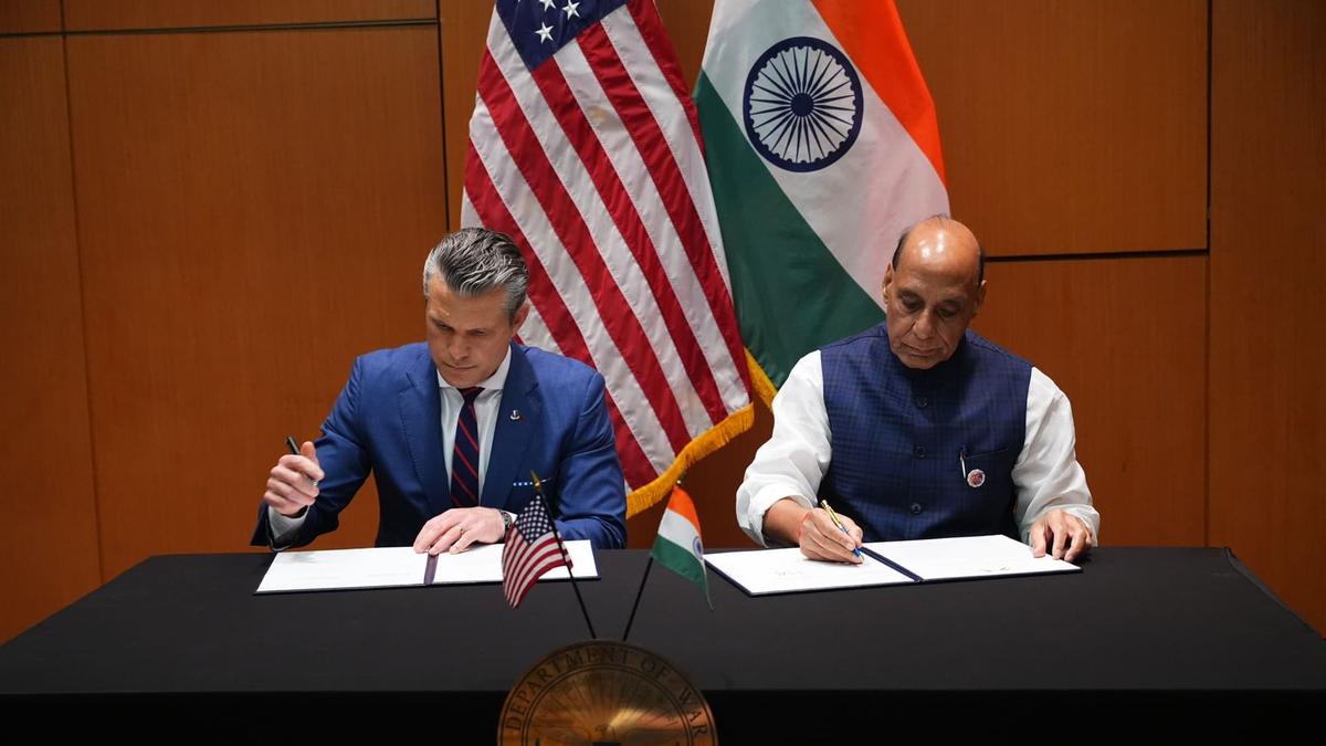 India and U.S. sign landmark 10-year defence framework pact! India and U.S. sign landmark 10-year defence framework pact!