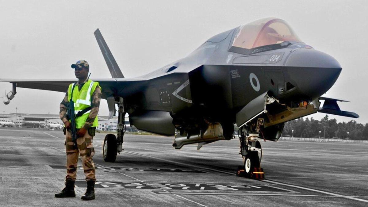 UK sends 20-strong repair team to Kerala for stranded F-35B!