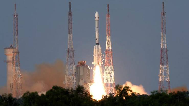 ISRO to launch 6 500-Kg US satellite soon!