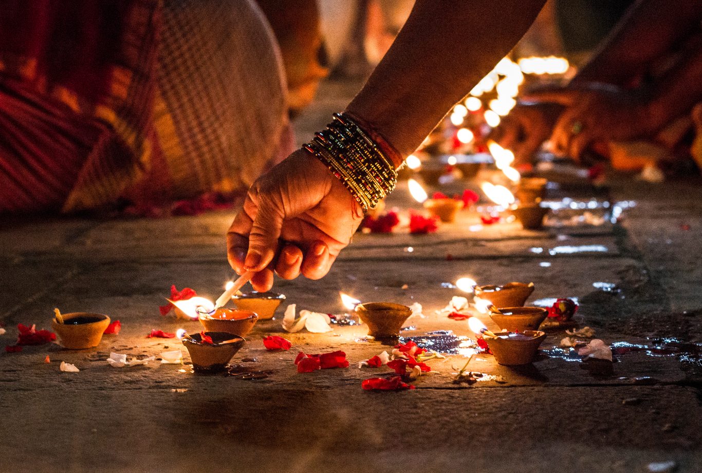 Turn your Post-Diwali waste into Eco-Friendly Home Resources!