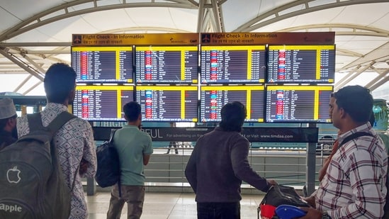 Delays snowball after AMSS failure at Delhi airport!