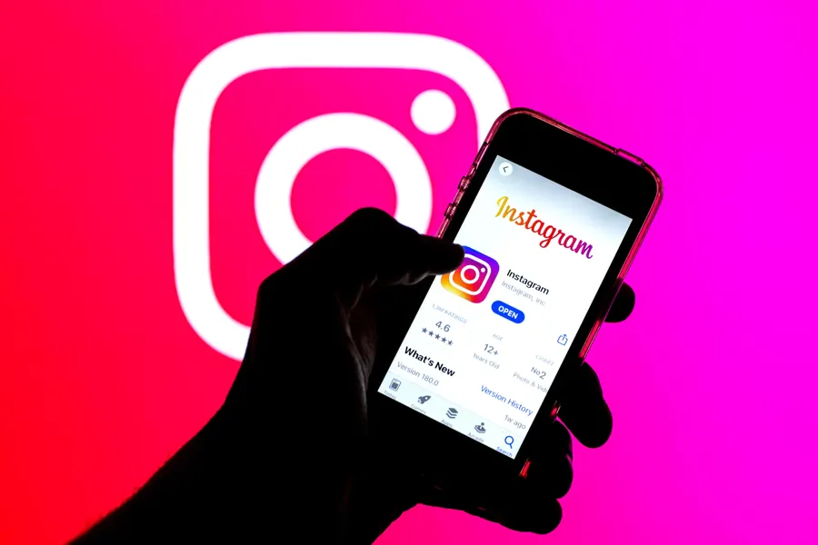 Instagram bans live for small creators!