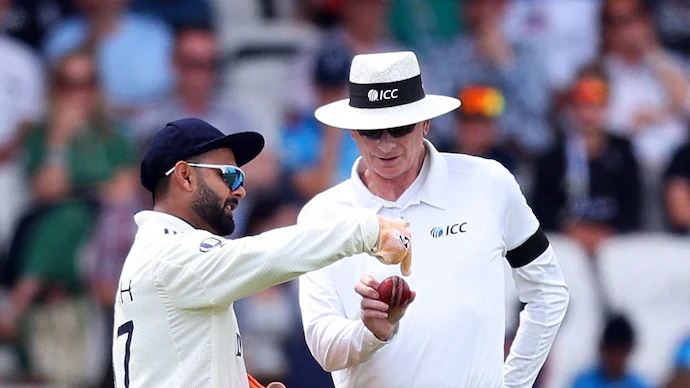 ICC reprimands Rishabh Pant for dissent over ball decision at Headingley!