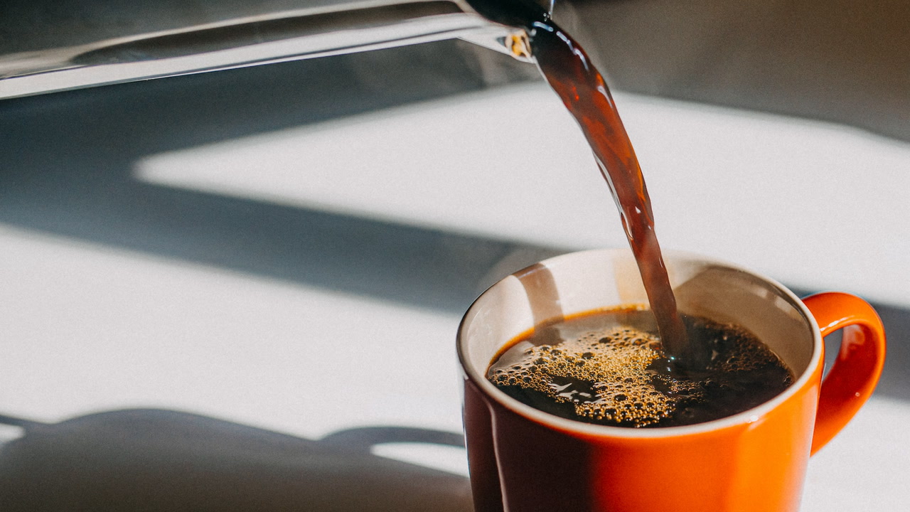 Never Drink Coffee With These 6 Foods!