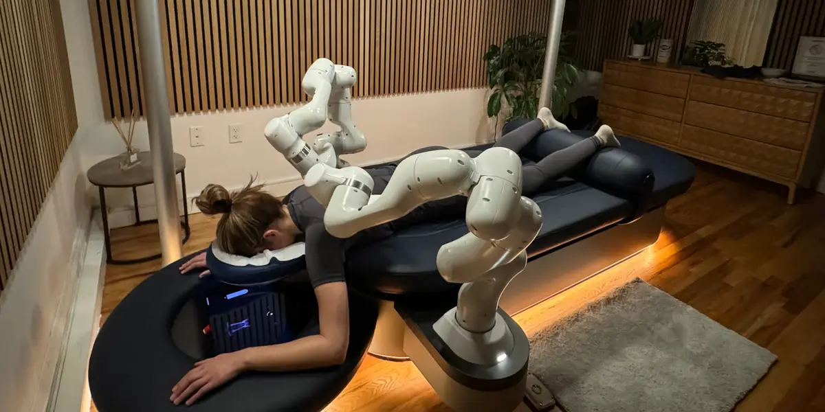 AI Robot gives 240 Massages—Is this the end for Human Therapists 