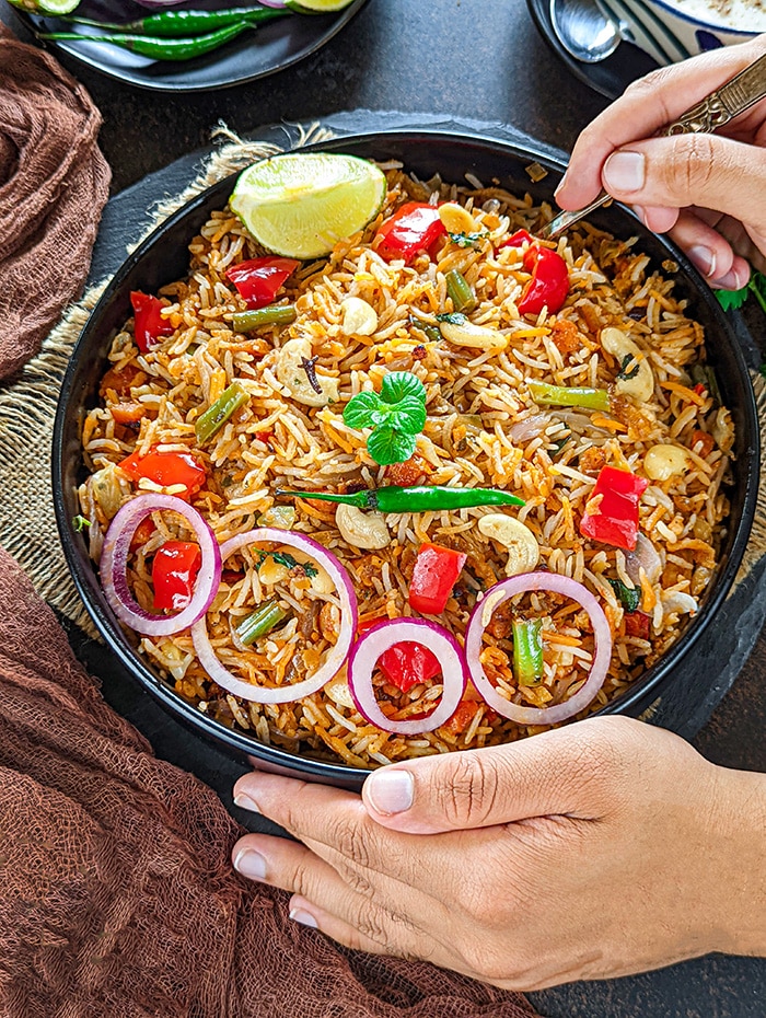 Diners place meat bone in Veg Biryani to avoid paying Bill!