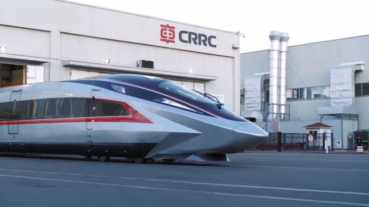 China’s CR450 Sets World Speed Record at 281 mph! China’s CR450 Sets World Speed Record at 281 mph!