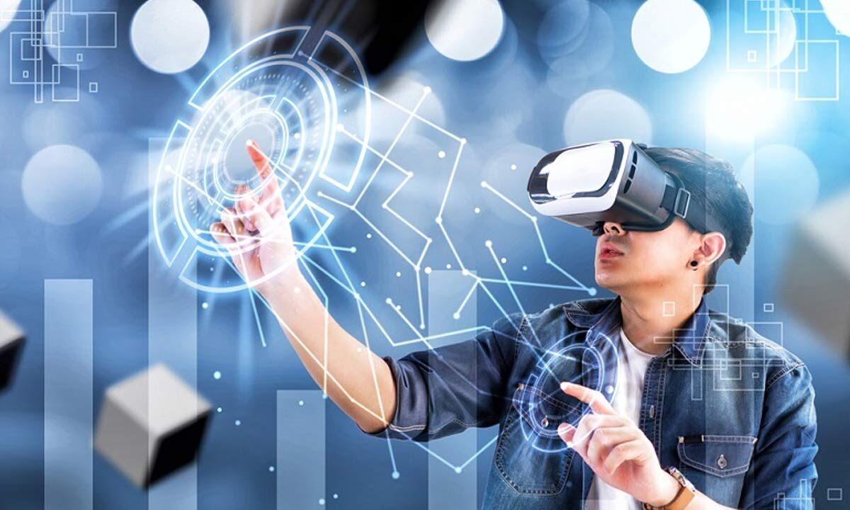 5 Upcoming Technologies That Will Change College Life by 2030!