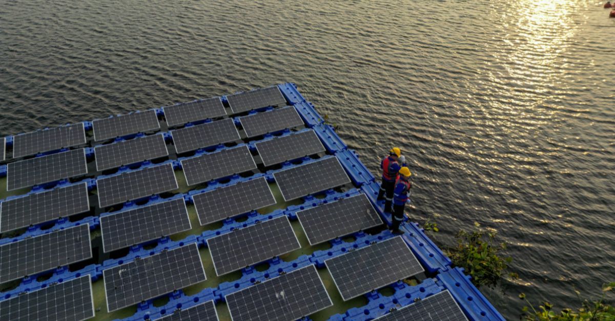 Solar panels now float on water - India’s big clean energy twist!