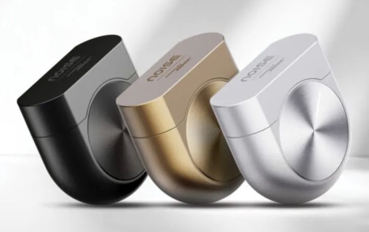 These new buds adjust sound as you move!