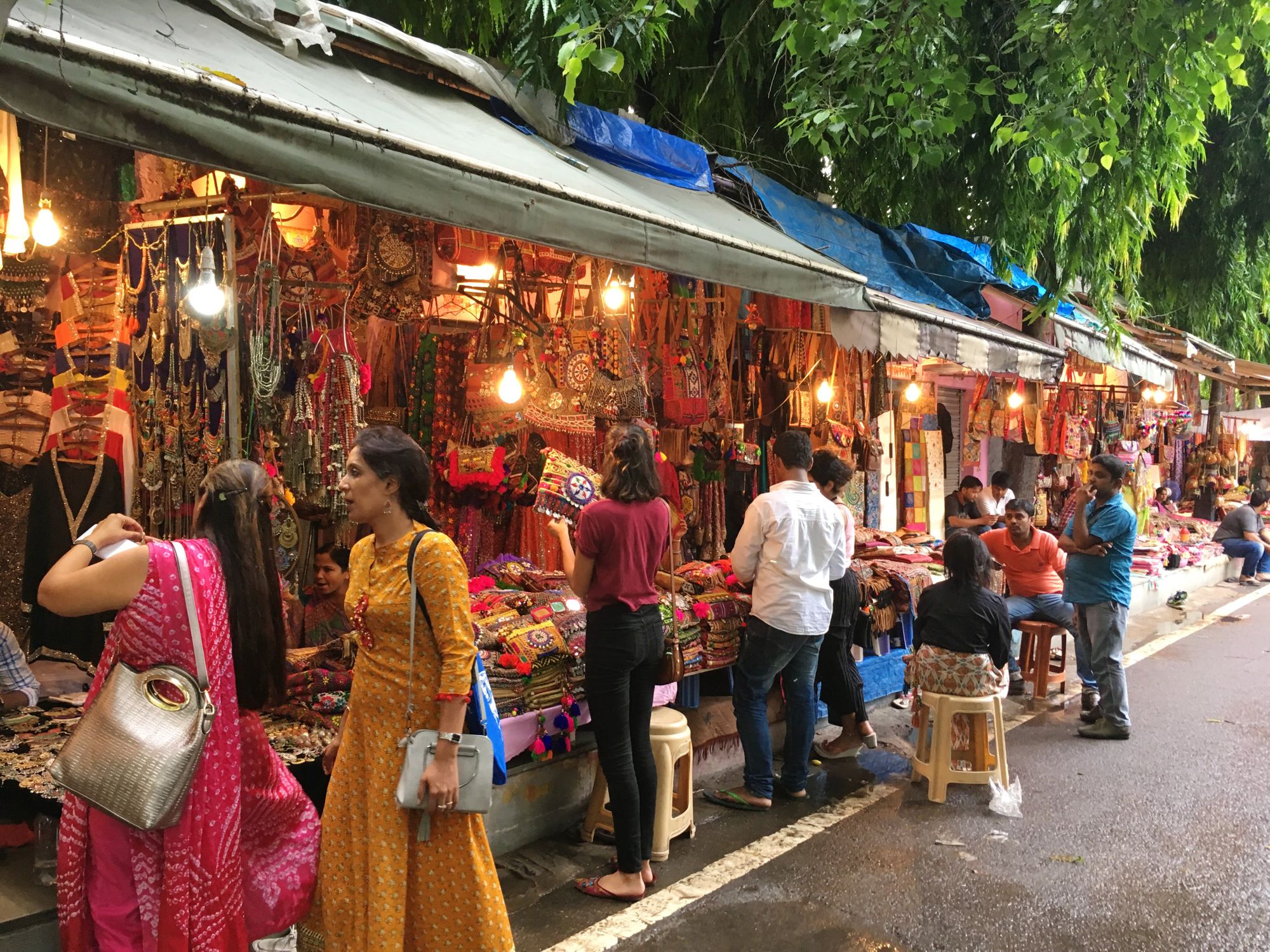 Where Delhi Girls Get Trendy Stuff Under ₹200!