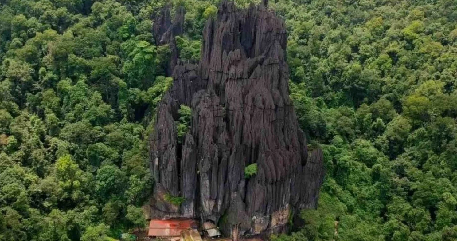 Russian woman with expired visa found living in cave near Gokarna with her two children!