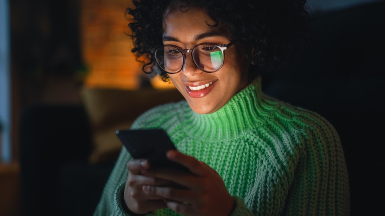 Why your screen time may be giving you wrinkles!