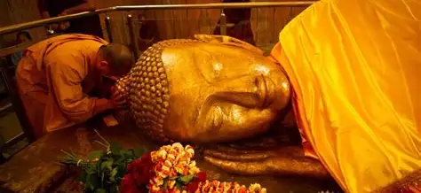 UP Government Launches Buddhist & Sikh Pilgrimage Schemes with ₹10 000 Aid Per Person!