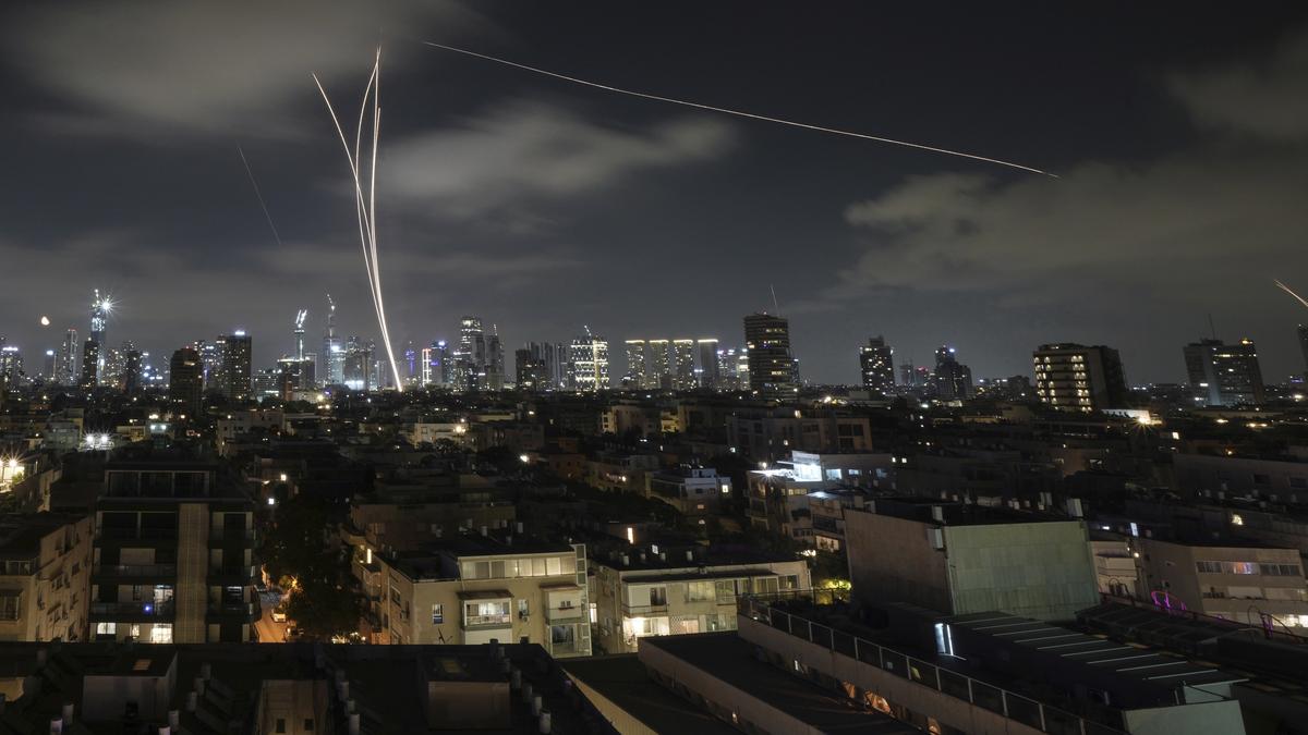 Iran fires fattah-1 hypersonic missiles at Israel: Game-changer in regional warfare?