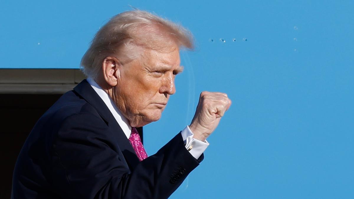 Trump asserts India will stop buying Russian Oil, despite New Delhi's denial!