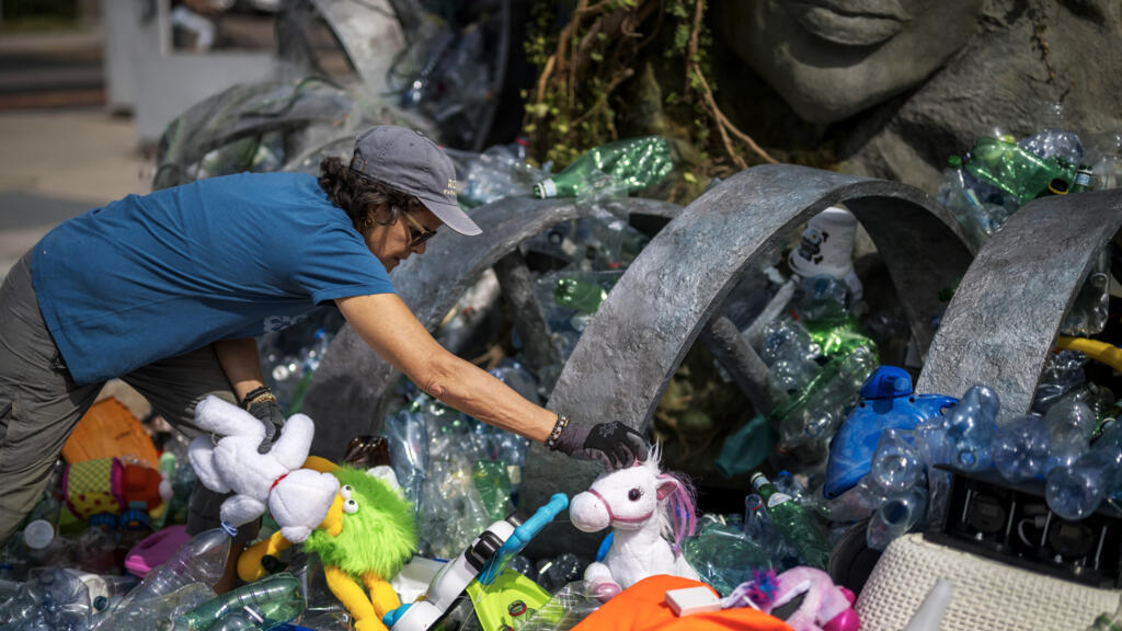 Plastic treaty faces finacial roadblock!