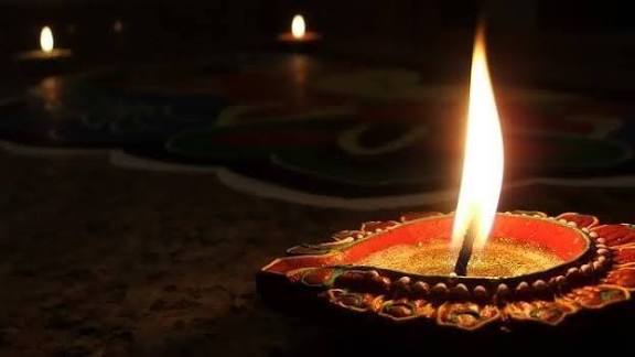 Why No Diwali and Dussehra Celebrations in Kerela and Kashmir!