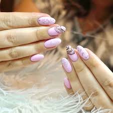 Can fake nails harm you? Psoriasis risk explained!